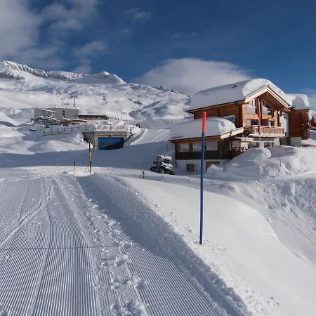 Wellness Tigilou Hotel